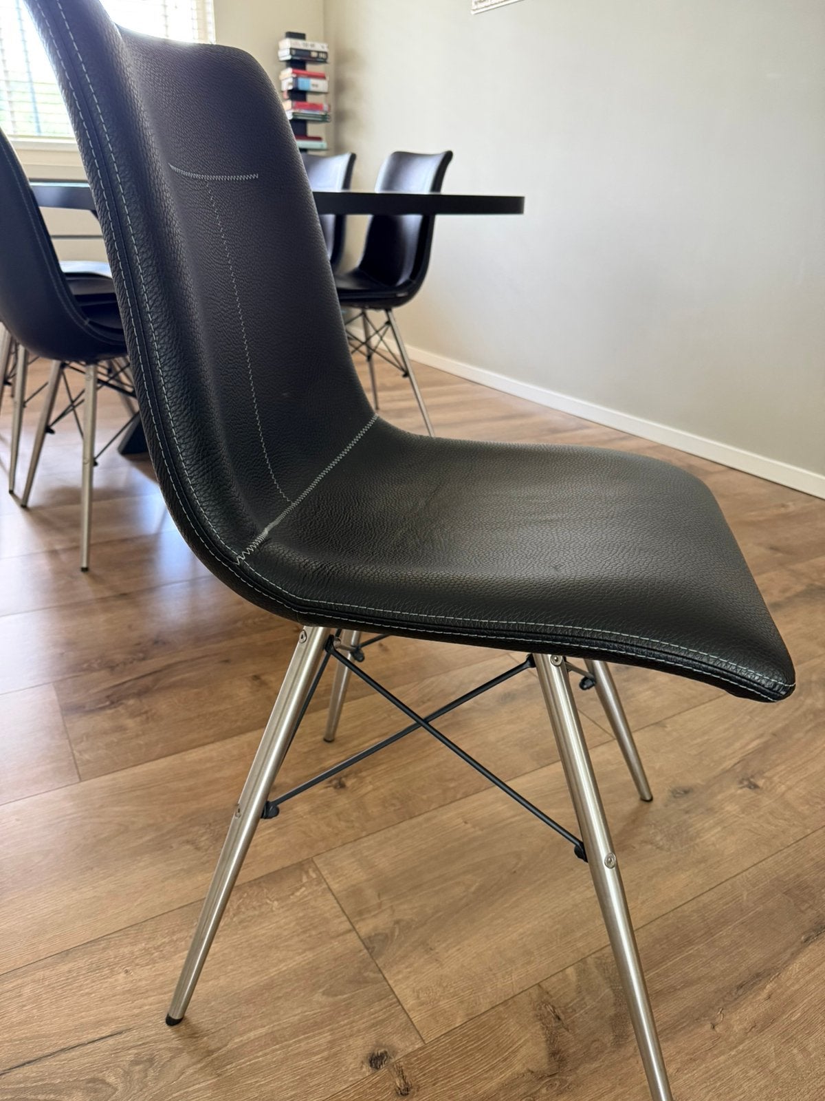 6 zwarte “Xooon” design eetkamerstoelen, Huis en Inrichting, Ophalen, Overige materialen, Industrieel/ modern, Zwart