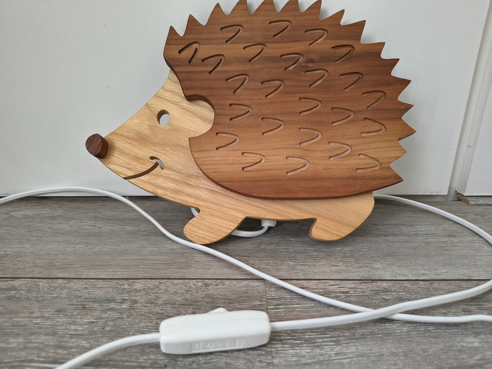 Leuke houten egel wandlamp voor de kinderkamer, Ophalen, Bruin, Zo goed als nieuw, Ophangbaar