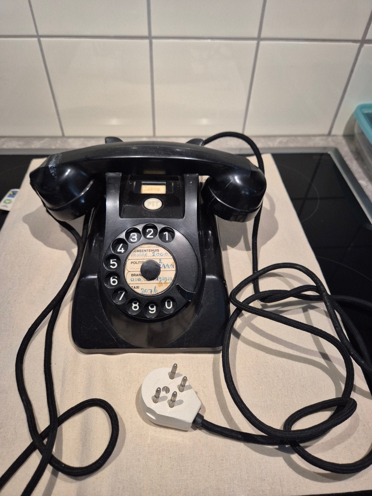 PTT telefoon bakeliet., Ophalen, Bakeliet