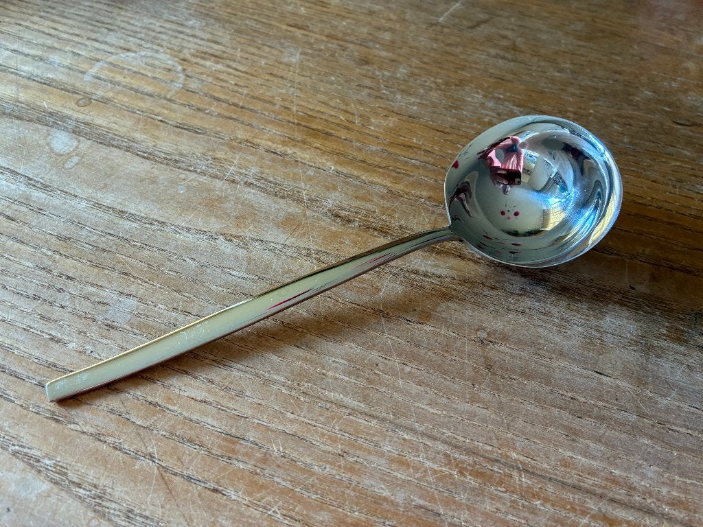 Vintage Sola Elite Prelude sauslepel juslepel - nieuw, Antiek en Kunst, Antiek | Bestek, Ophalen of Verzenden