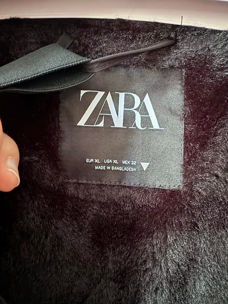 Zwarte Zara winterjas met capuchon, Ophalen, Nieuw, Maat 46/48 (XL) of groter, Zwart