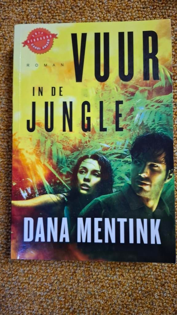 Dana Mentink - Vuur in de jungle, Ophalen of Verzenden, Zo goed als nieuw, Dana Mentink