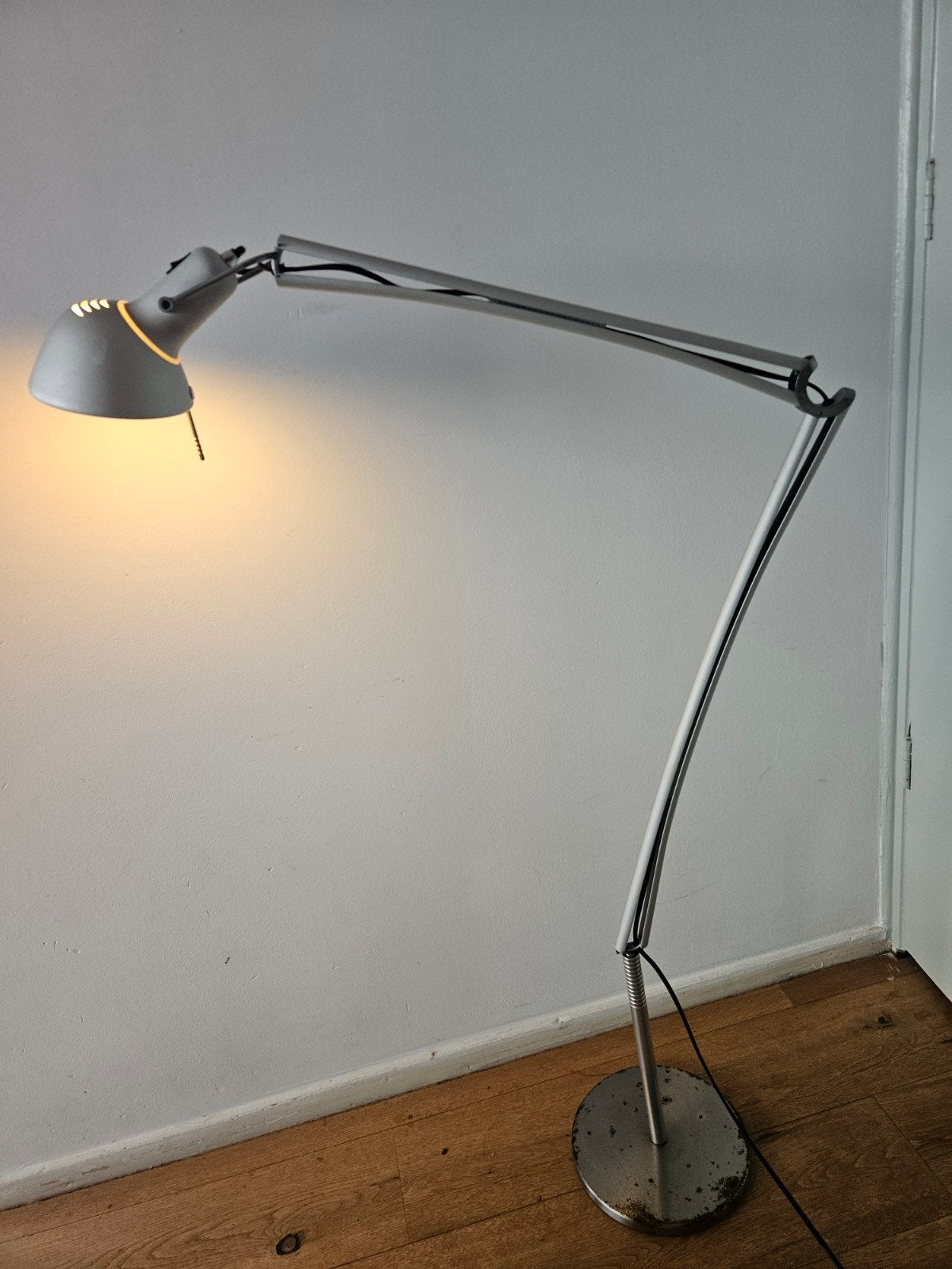 Lumina Naomi Vloerlamp - Design Klassieker, Gebruikt, 200 cm of meer, Metaal, Modern, Design, Industrieel