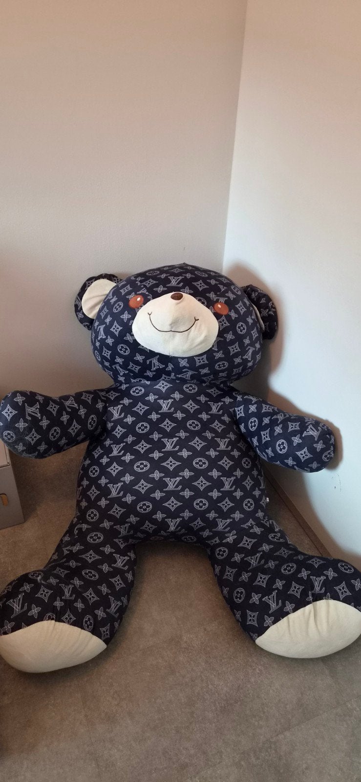 Grote Louis Vuitton stijl teddybeer, Kinderen en Baby's, Ophalen, Overige karakters, Beer, Blauw