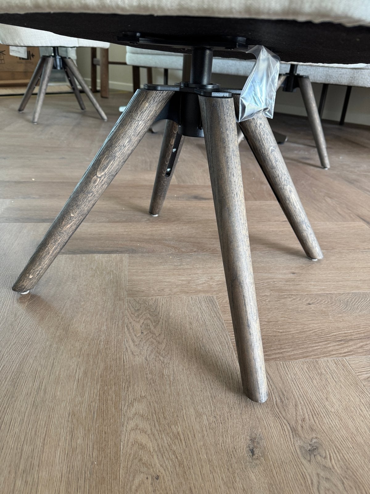 3 stoelpoten Table du Sud Black Smoke Light autoreturn, Ophalen, Nieuw, Hout, Drie