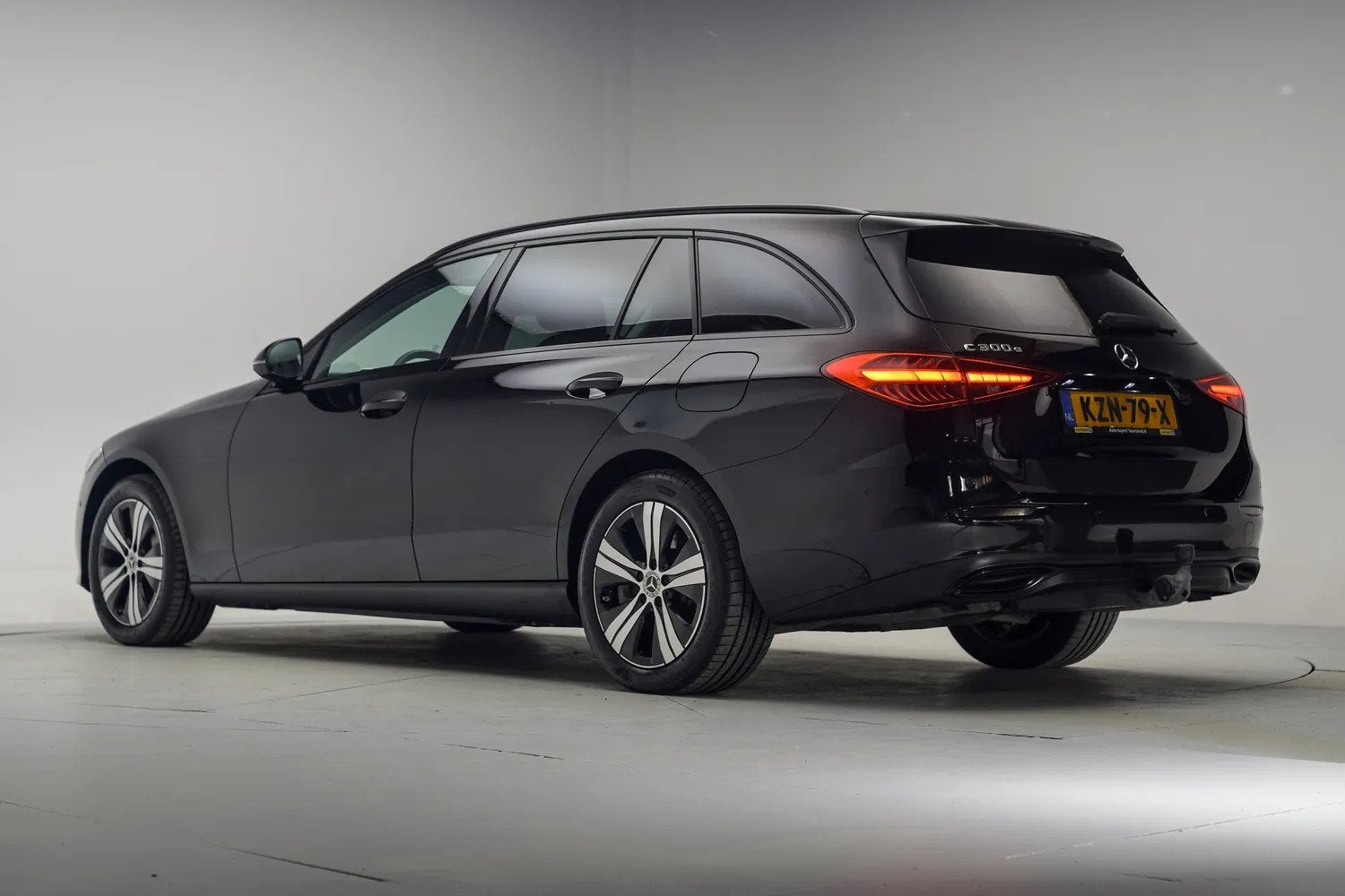Mercedes-Benz C-Klasse Estate 300 e Luxury [ SoH 93,4% | LED, Auto's, Automaat, Dealer onderhouden, Xenon verlichting, 4 cilinders