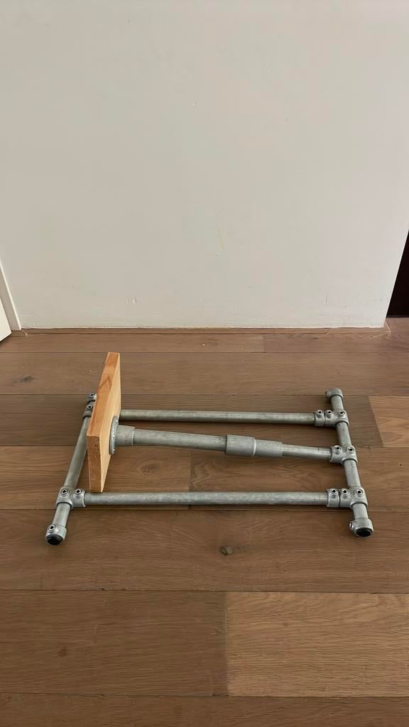 Zelfgemaakte wheelstand voor een racestuur, Spelcomputers en Games, Ophalen, Gebruikt, PlayStation 5, Overige typen
