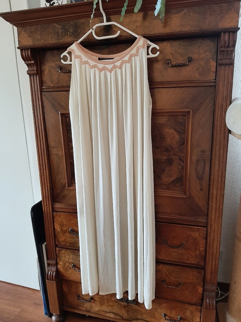 Louis Feraud vintage jurk 44., Beige, Maat 42/44 (L), Ophalen of Verzenden, Zo goed als nieuw