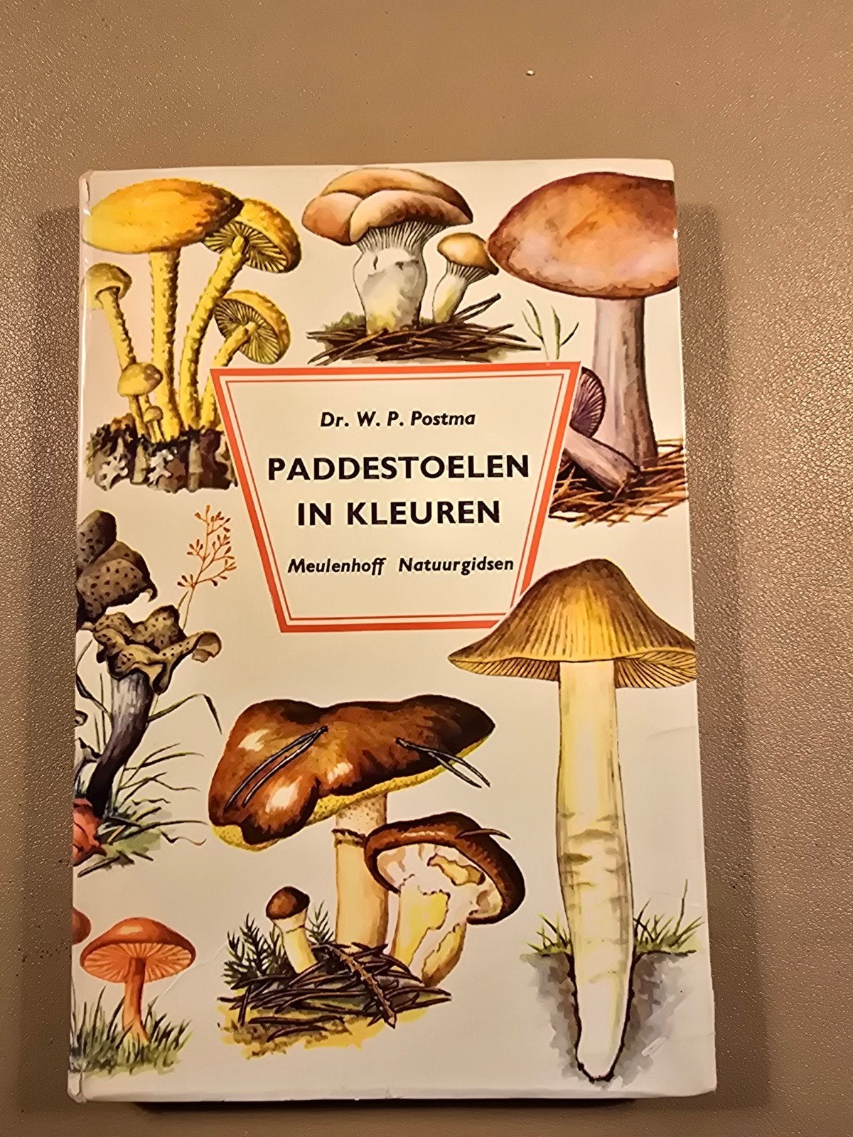 Paddenstoelen in Kleuren - Dr. W.P. Postma, Ophalen of Verzenden, Gelezen, Natuur algemeen, Dr. W.P. Postma