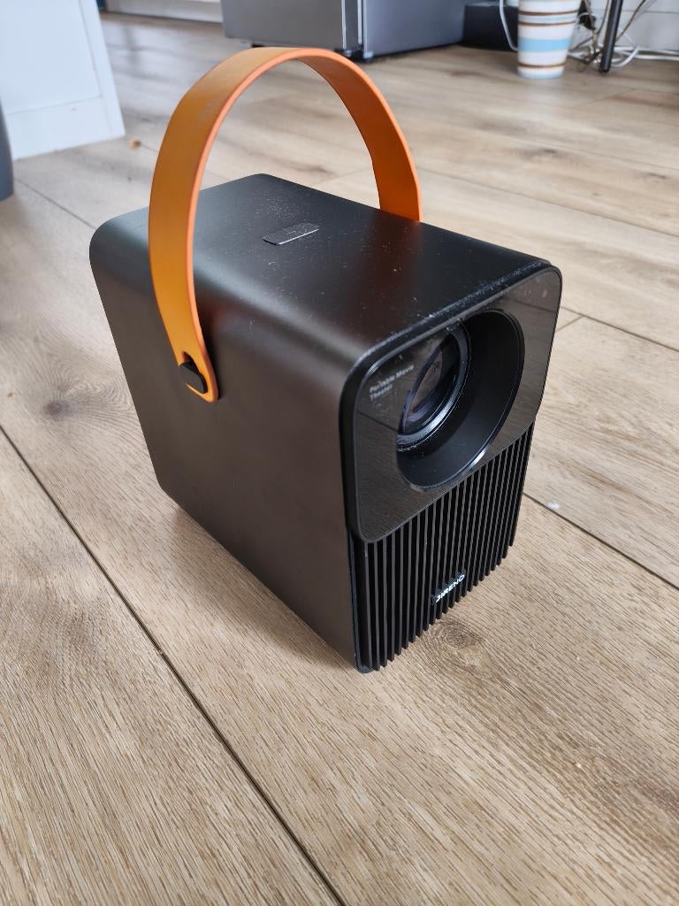 Jireno cube4 beamer 1080p downscaled 4k, Gebruikt, Jireno, LED, Ophalen of Verzenden