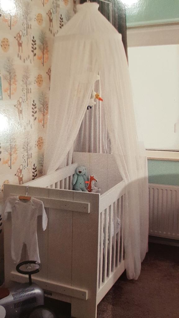 Babykamer, opknapper: Ledikant, commode, wandplank, kast, Huis en Inrichting, Slaapkamer | Complete slaapkamers, Ophalen, Gebruikt