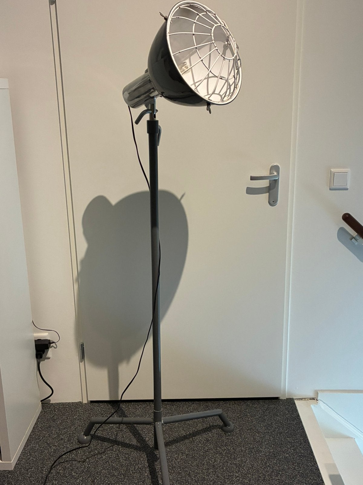 Industriële lamp., Huis en Inrichting, Lampen | Vloerlampen, Ophalen, Zo goed als nieuw, 150 tot 200 cm