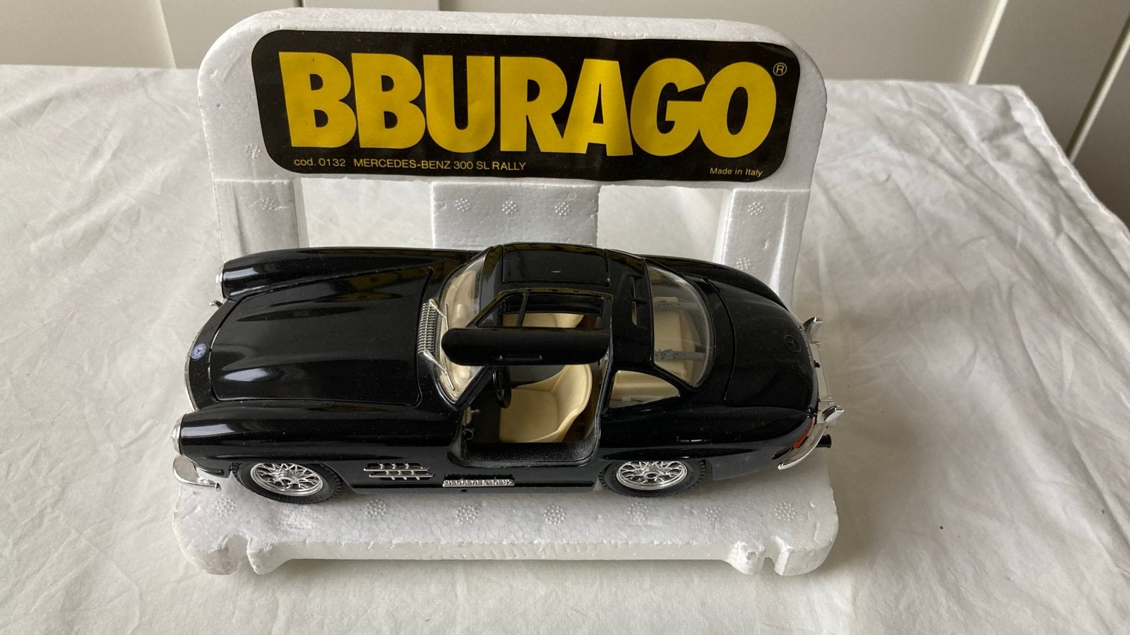 Bburago Mercedes-Benz 300 SL Die-Cast Model 1:24, Kinderen en Baby's, Ophalen of Verzenden, Zo goed als nieuw