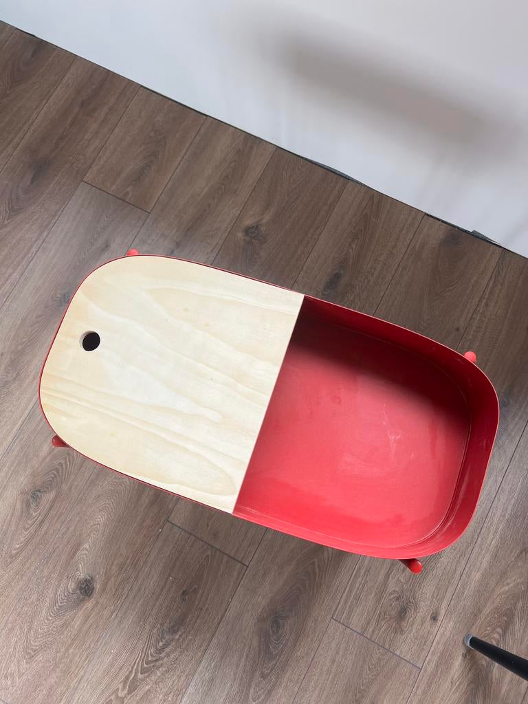 Stijlvolle rode bijzettafel met houten blad, Ophalen, Zo goed als nieuw