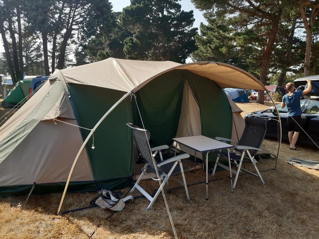 Falco Steenarend 400 Tent - Ruime Familietent, Caravans en Kamperen, Tenten, Ophalen, Zo goed als nieuw, Tot en met 4