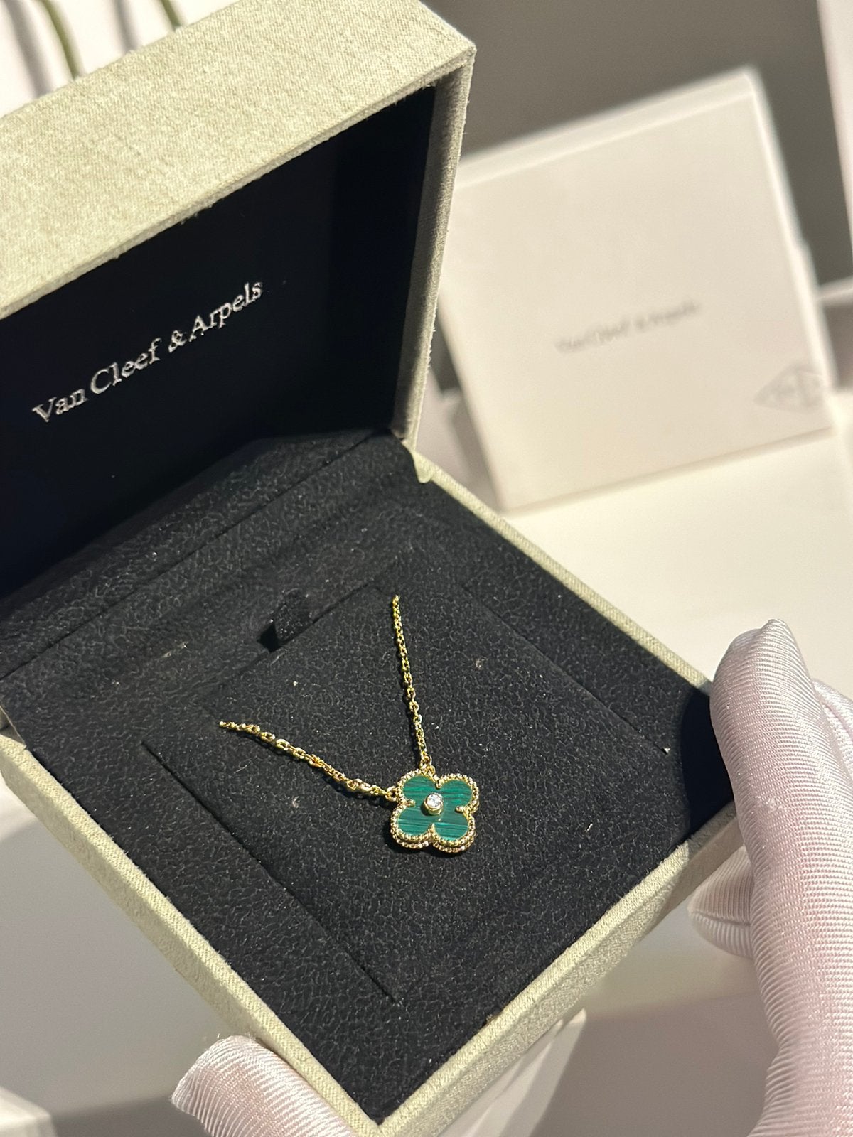 Van cleef & Arpels ketting, Ophalen of Verzenden, Nieuw