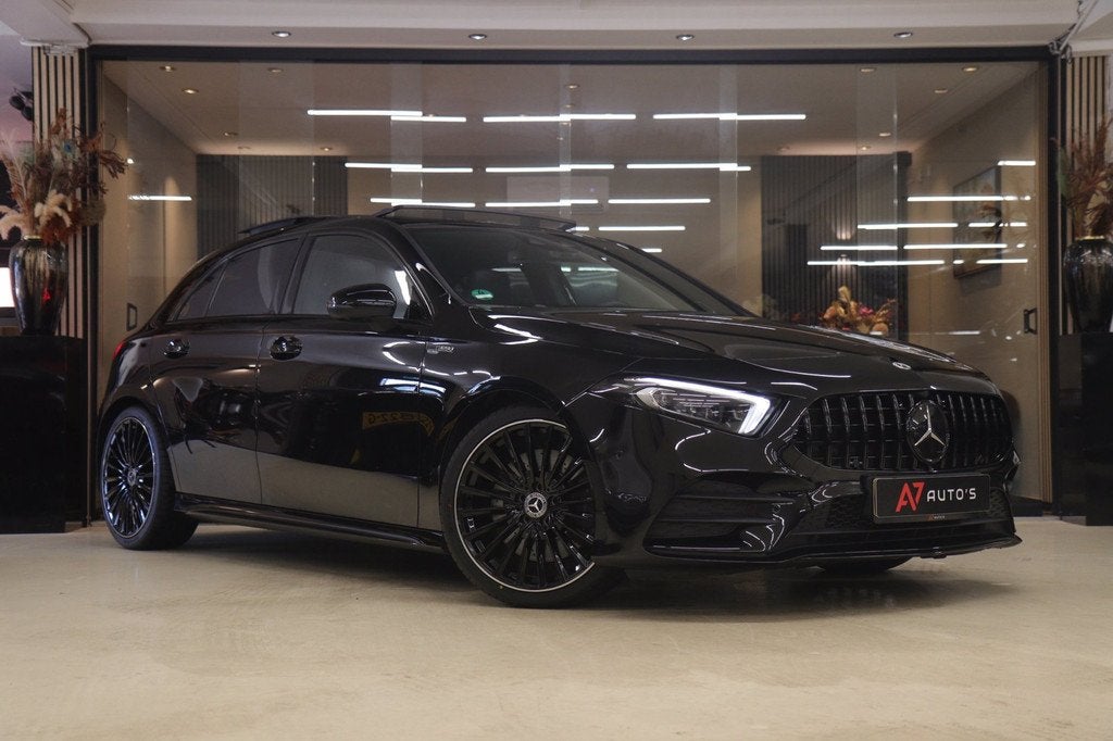 Mercedes-Benz A-klasse 250 4MATIC AMG-LINE /PANO/CARPLAY/MEM, Automaat, Euro 6, 4 cilinders, Alcantara