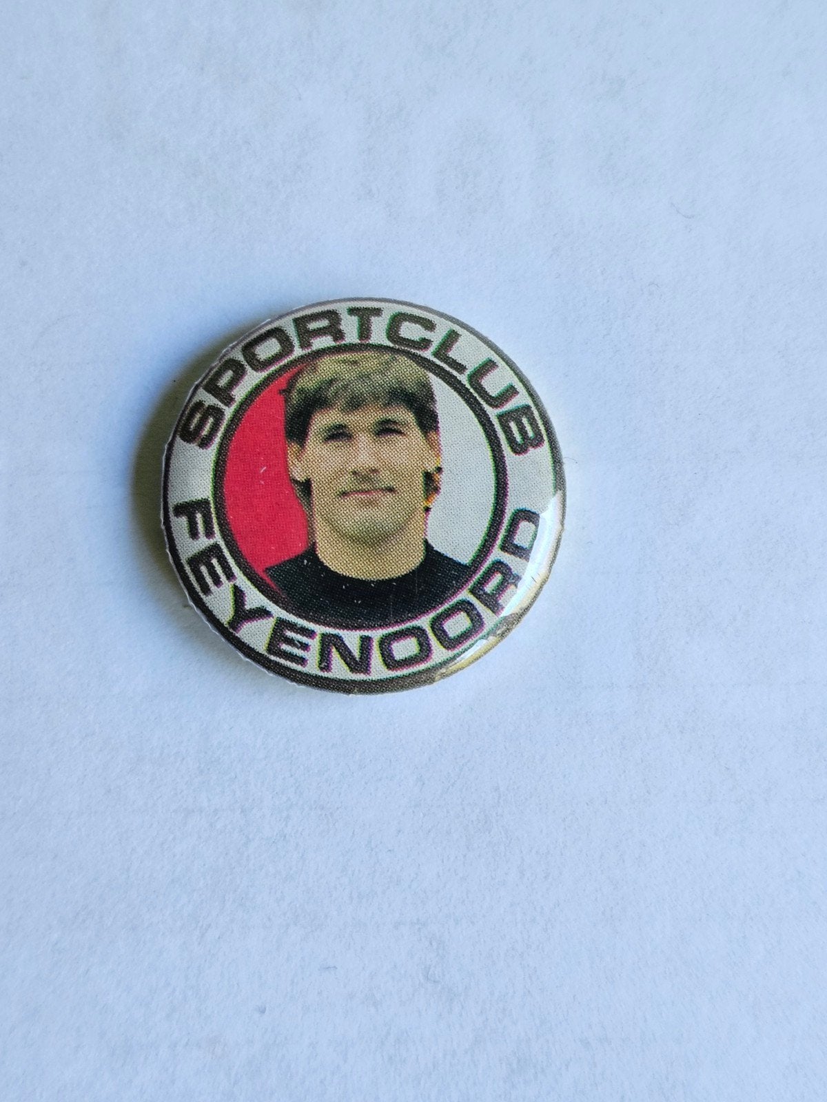 Sportclub Feyenoord button Joop Hiele, Verzamelen, Ophalen of Verzenden, Zo goed als nieuw, Feyenoord, Overige typen