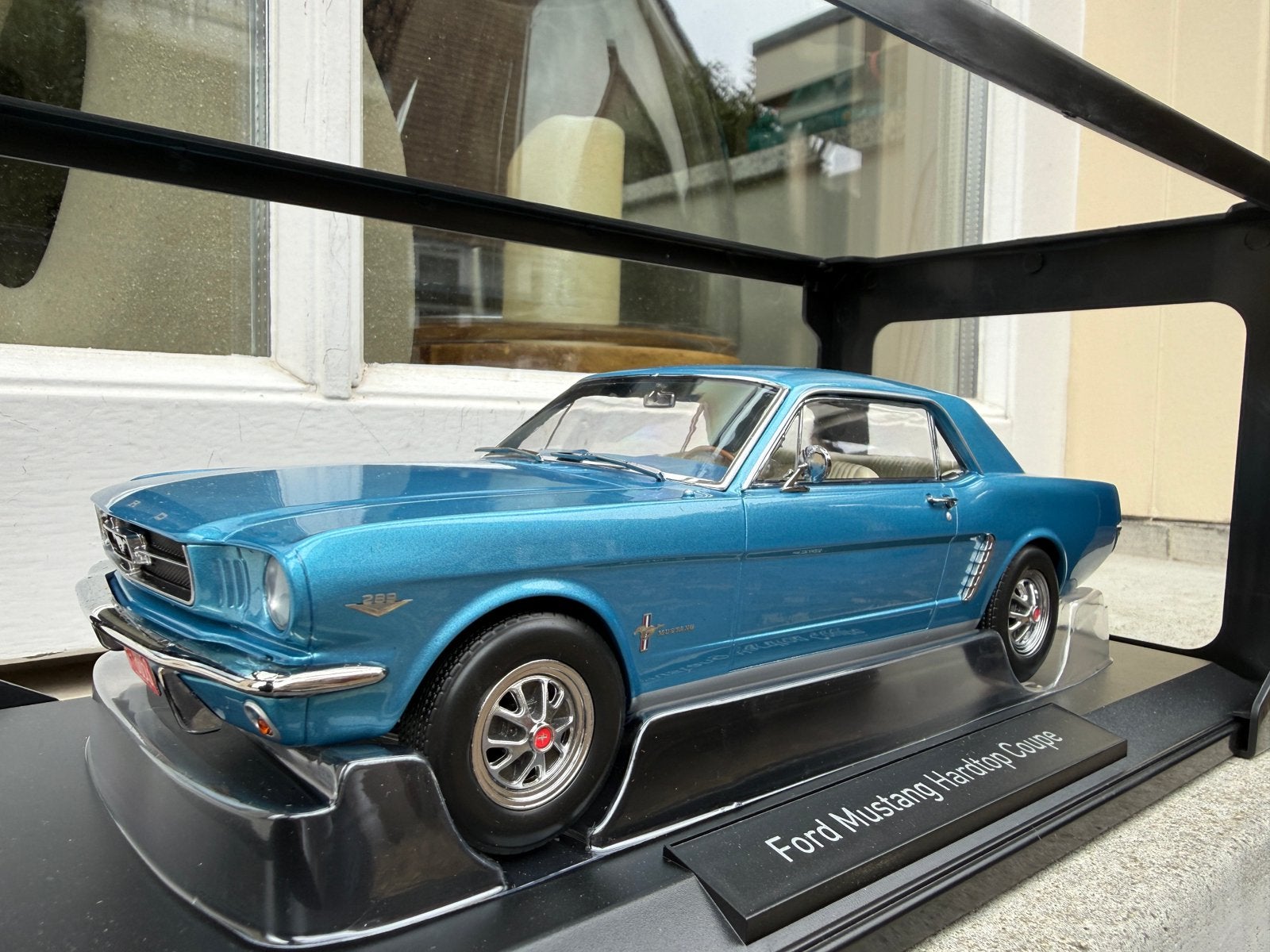 1:18 Ford Mustang Hardtop Coupe Turquoise 1965 Norev 182800, Auto, Norev, 70-72 Av. de Bohlen, Vaulx-en-Velin, 69120, France, Norev