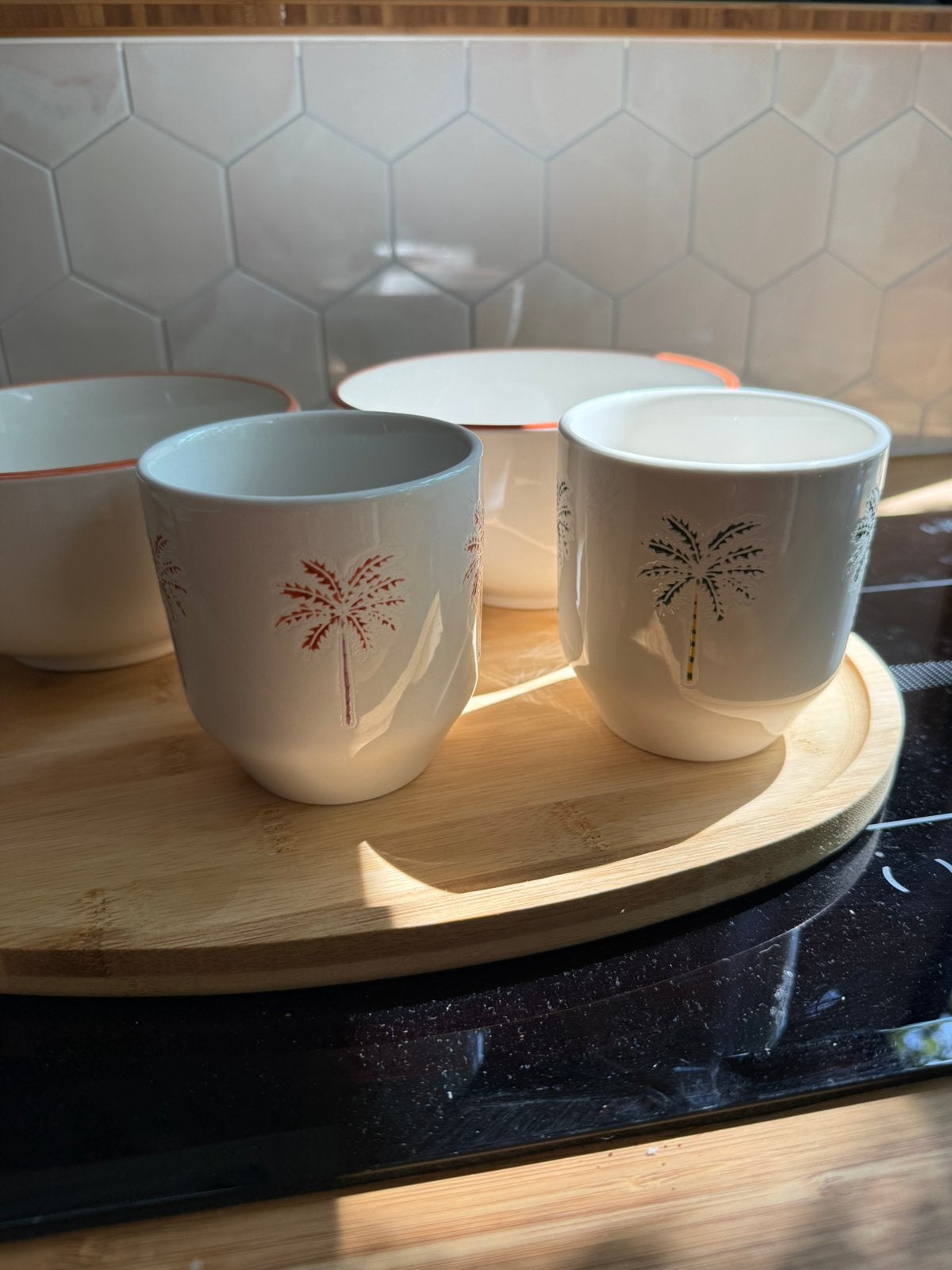 2 mokken en 2 kommen., Ophalen of Verzenden, Nieuw, Mok