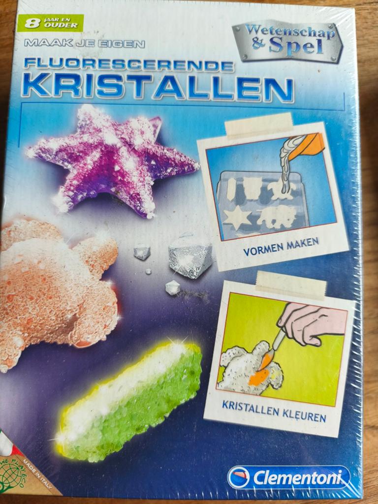 Zelf kristallen maken, Ophalen