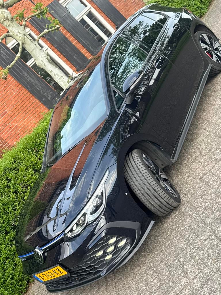 VW Golf 8GTE 72000km 1.4Ehybrid 245pk DSG 2021 Zwart, Auto's, 4 cilinders, Zwart, Plug-in hybride, 1395 cc
