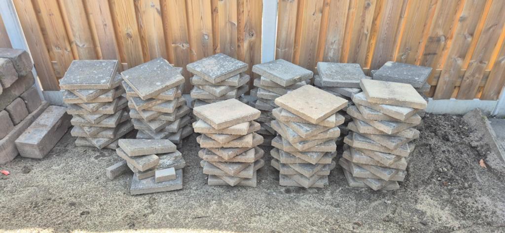 Gebruikte trottoirtegels 30x30cm (~9,5 m2), Ophalen, Gebruikt, Beton, Terrastegels