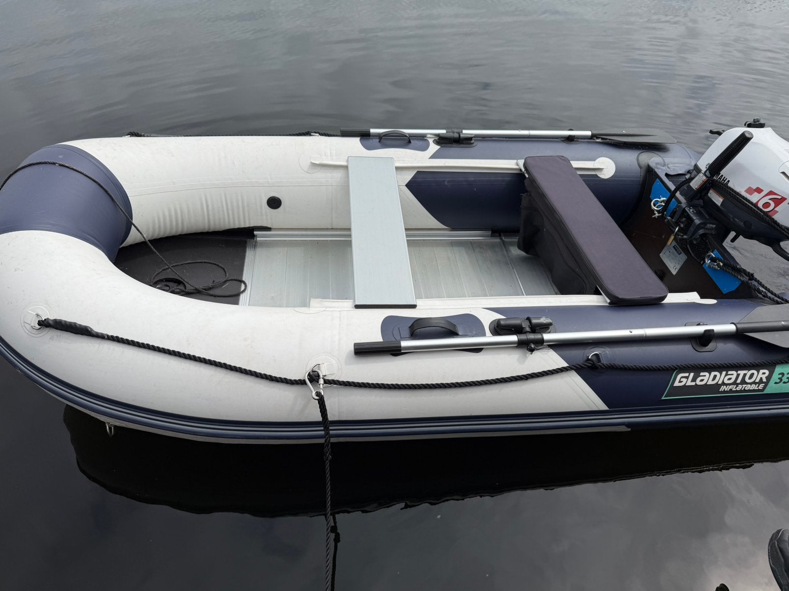 Gladiator rubberboot 330 met Yamaha 6pk 4 takt, Watersport en Boten, Rubberboten, Ophalen, Aluminium, 33 m, Zo goed als nieuw