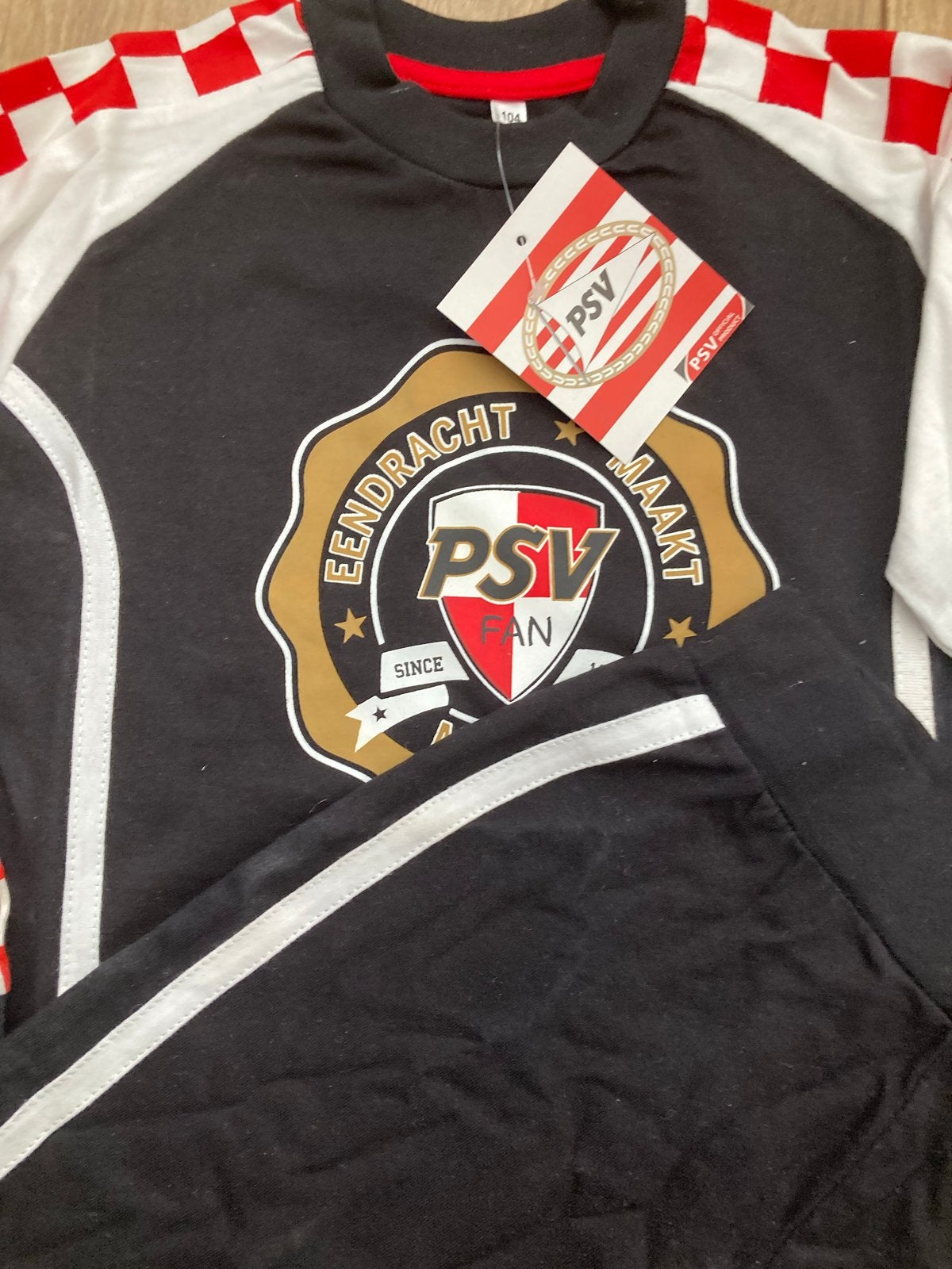 PSV Pyjama Maat 104 - Nieuw met labels, Ophalen of Verzenden, Nieuw, Jongen of Meisje, Nacht- of Onderkleding