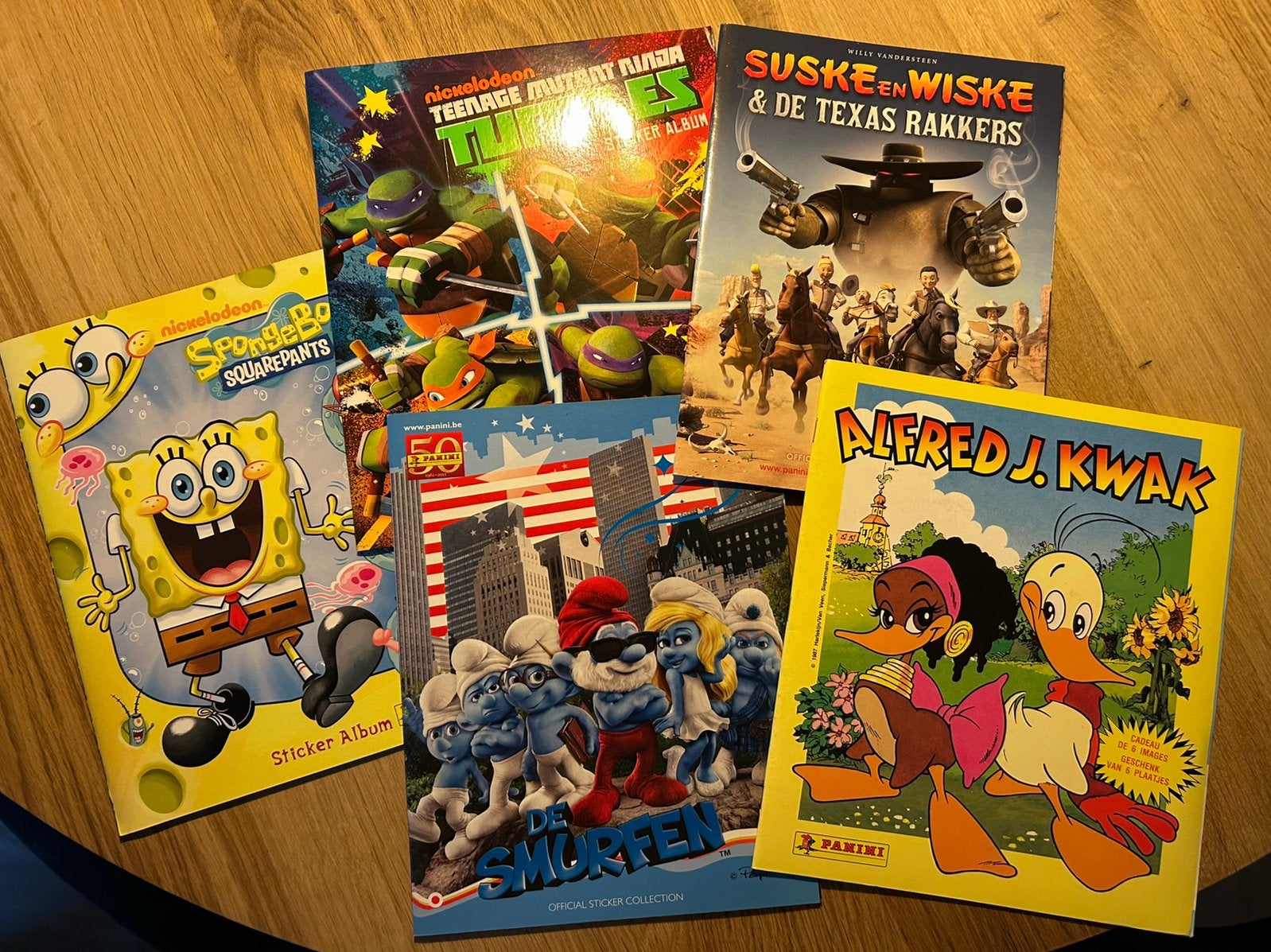 Diverse Panini sticker albums. (oa spongebob en smurfen), Ophalen of Verzenden, Zo goed als nieuw