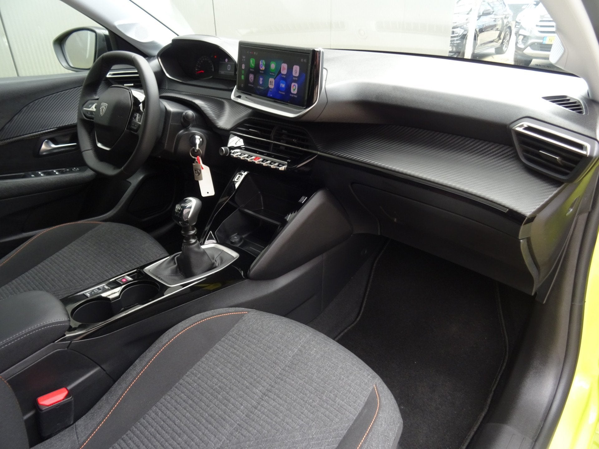Peugeot 208 1.2 PureTech 100 Style * EYE-CATCHER * NIEUWSTAA, Voorwielaandrijving, Handgeschakeld, 3 cilinders, 1065 kg