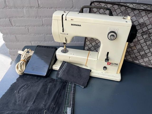 Goed onderhoud Bernina 800 naaimachine., Ophalen of Verzenden, Zo goed als nieuw, Naaimachine, Bernina