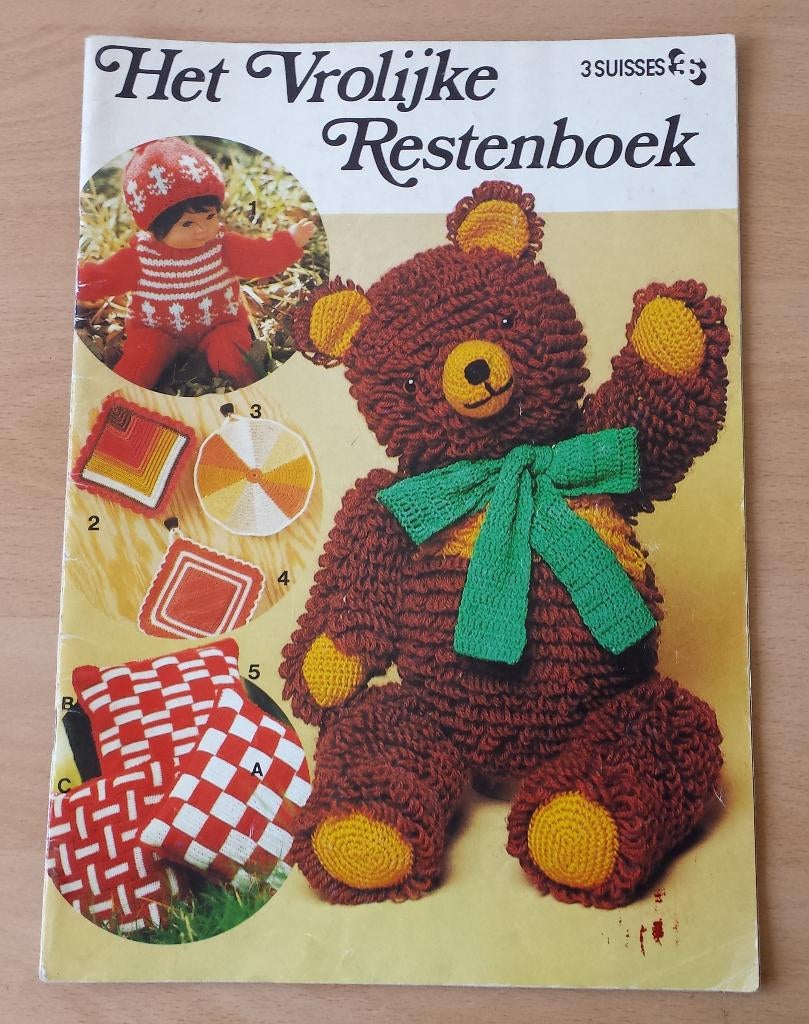 3 Suisses - Het Vrolijke Restenboek - jrn. 70 - haken breien, Gebruikt, Breien of Haken, Ophalen of Verzenden, 3 Suisses