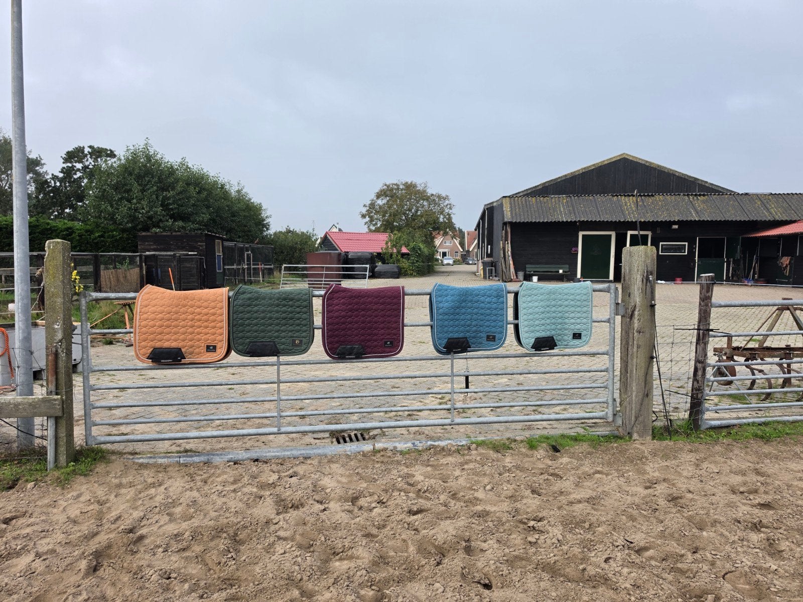 dressuurdekjes van Dressagepro, Dieren en Toebehoren, Full (L), Rood, Ophalen of Verzenden, Zo goed als nieuw