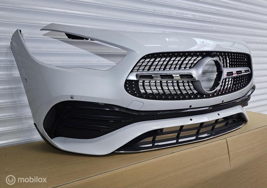 Mercedes GLA bumper AMG-line H247 ('20->) A2478804606, Gebruikt, Voor, Mercedes-Benz, Ophalen of Verzenden