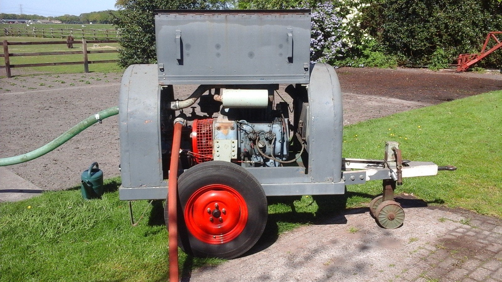 Mobiele waterpomp met dieselmotor voor beregening, Ophalen, Gebruikt, Beregeningspomp