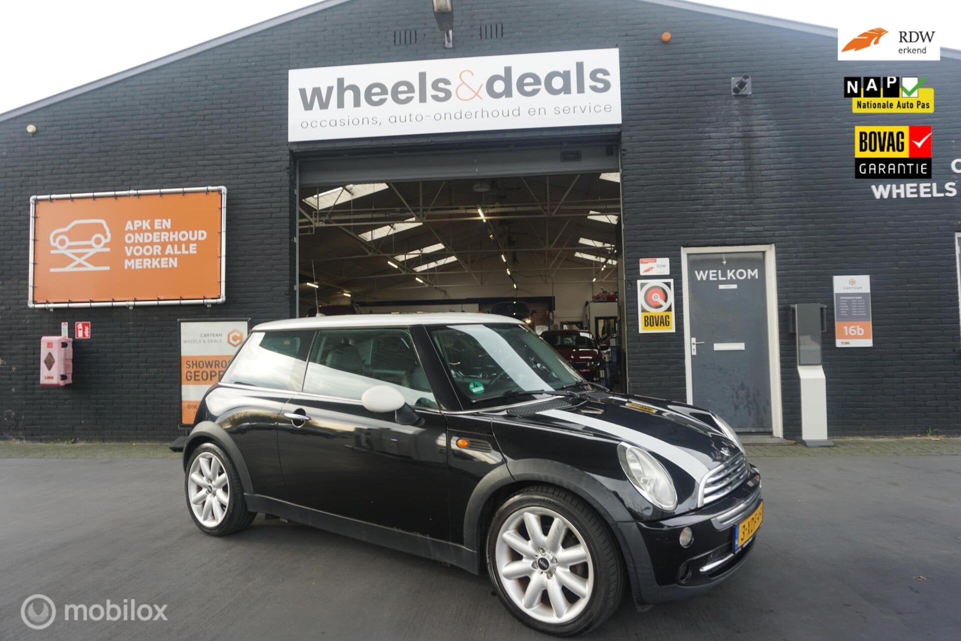 Mini Mini 1.6 Cooper Pepper, Voorwielaandrijving, Gebruikt, 4 cilinders, 4 stoelen