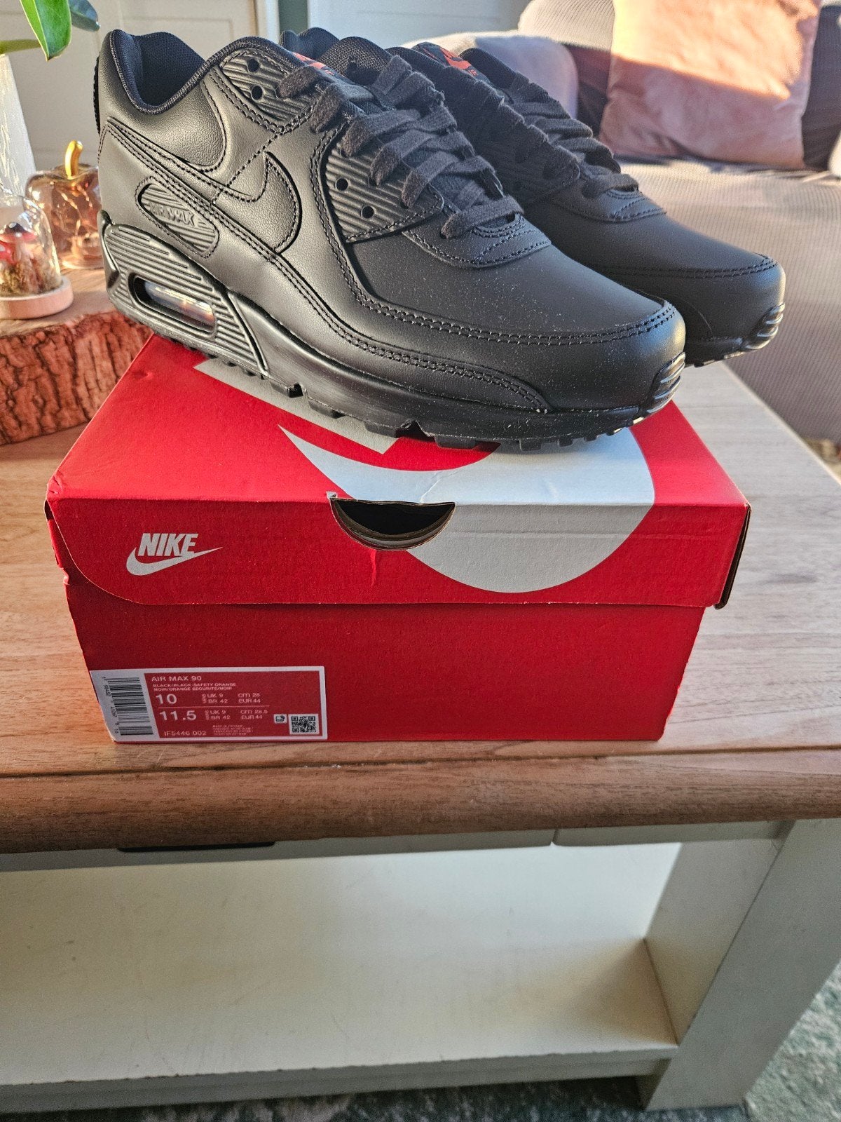 Nike Air Max 90 Zwart Safety Orange Maat 44 Nieuw in Doos, Zwart, Nike, Nieuw, Ophalen of Verzenden