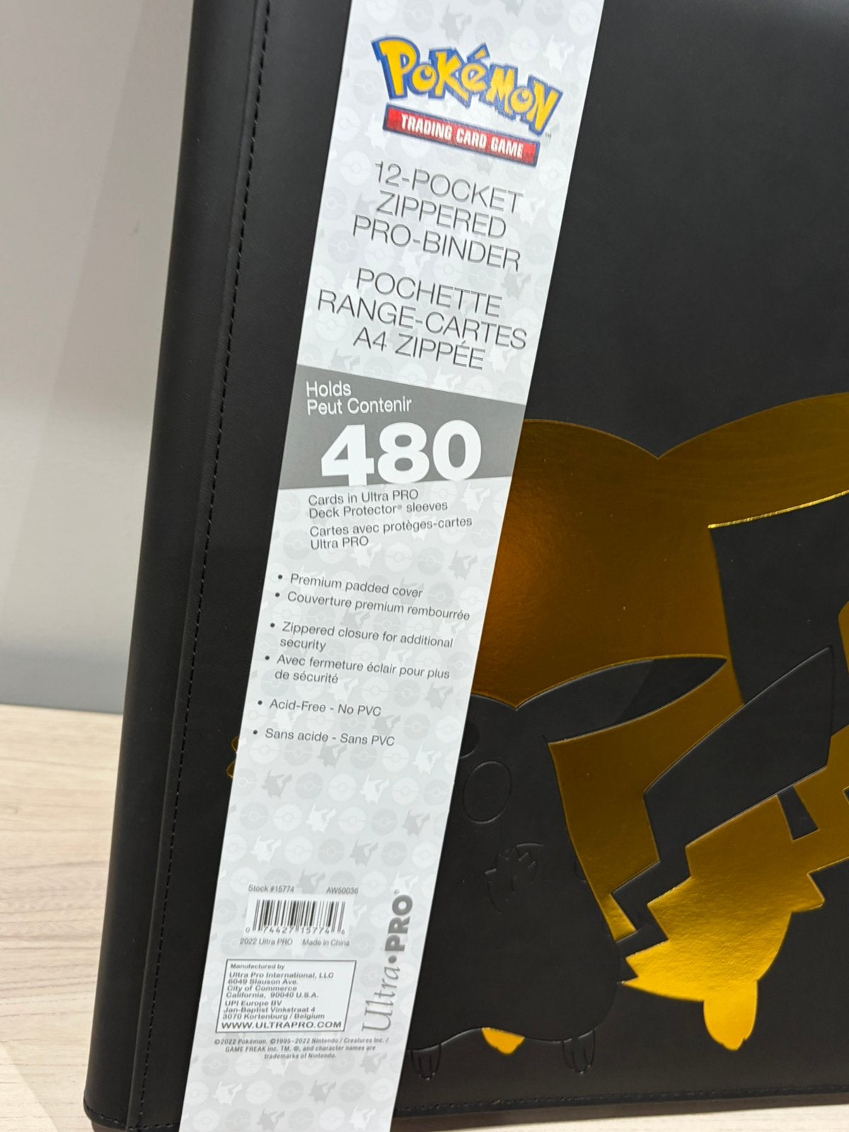 Pokémon Elite Series Pikachu 12 Pocket Pro-Binder, Ophalen of Verzenden, Zo goed als nieuw, Foil