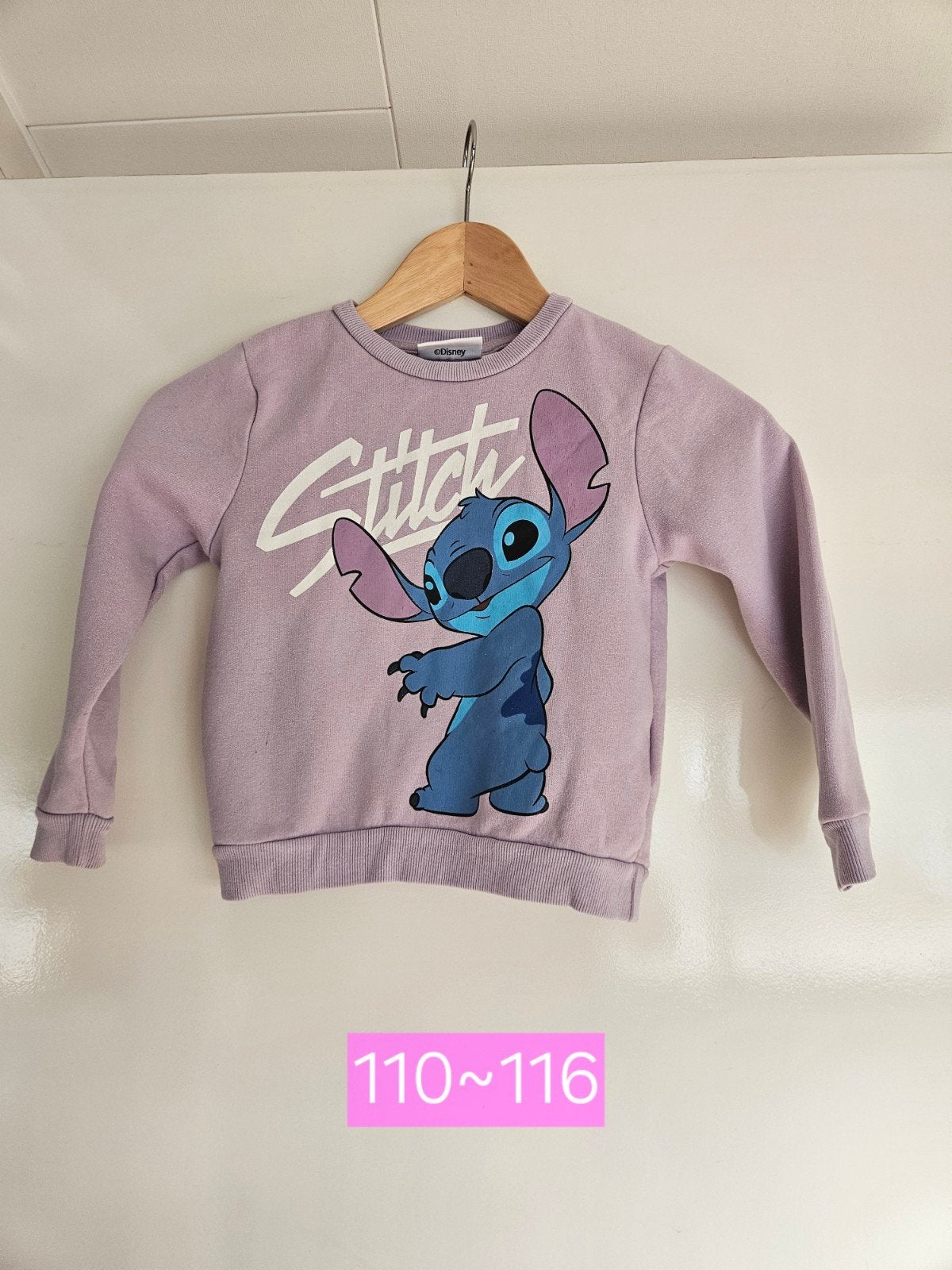 Lila Stitch sweater maat 110-116, Gebruikt, Jongen of Meisje, Trui of Vest, Disney Stitch