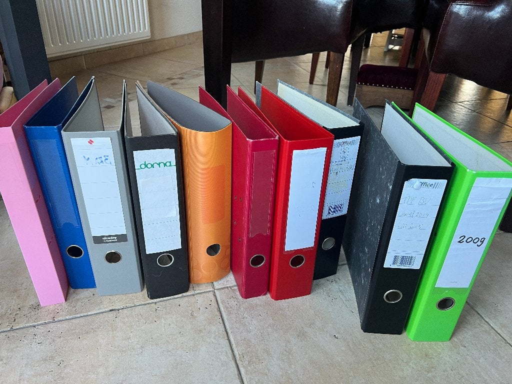 10 ordners ringbanden 2 gaatjes mappen zie foto, Ophalen of Verzenden, Zo goed als nieuw