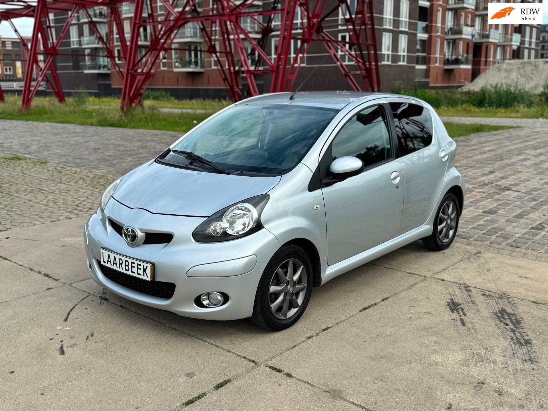 Toyota Aygo 1.0-12V Dynamic AIRCO|NAP|ElektrPakket|TomTom Ed, Voorwielaandrijving, Gebruikt, Zwart, Origineel Nederlands