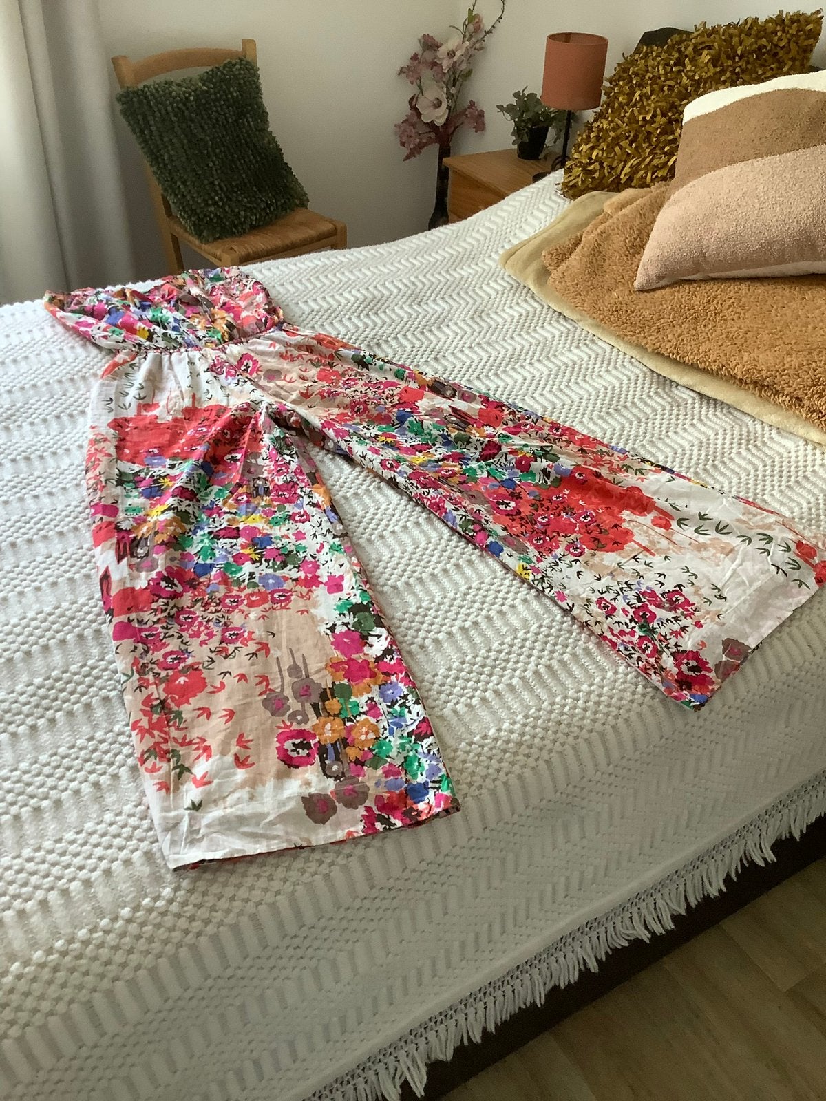 Een hele mooie vrolijke Jumpsuit mt 38, Ophalen of Verzenden, Zo goed als nieuw, Maat 38/40 (M), Overige kleuren