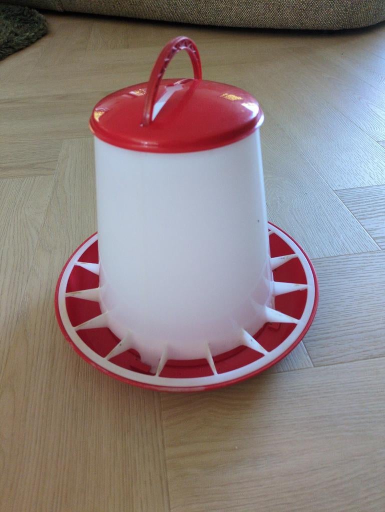 Als nieuwe voersilo 3 kg kippen, Dieren en Toebehoren, Ophalen, Zo goed als nieuw, Drinken en Voederen