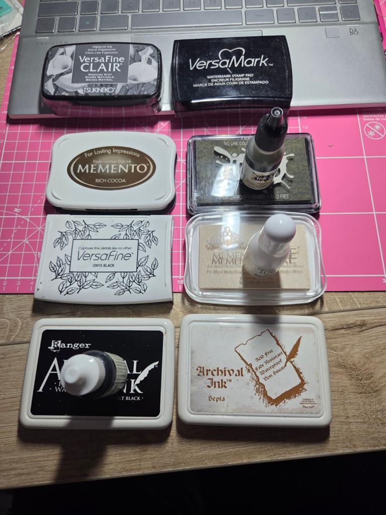 diverse inktpads met navullingen, Ophalen of Verzenden, Zo goed als nieuw, Inkt, Foam of Stempelhouder