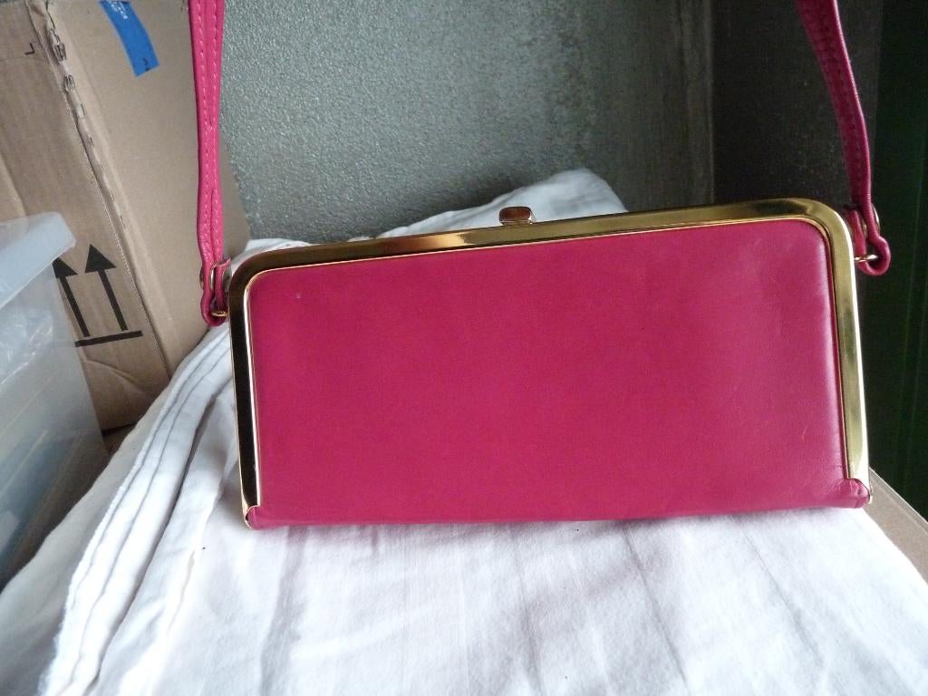 Jane Shilton clutch handtas, roze, fuchsia, vintage, Sieraden, Tassen en Uiterlijk, Tassen | Damestassen, Ophalen, Zo goed als nieuw