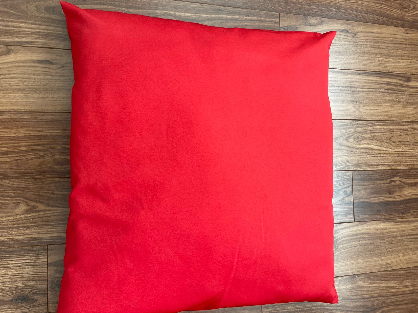 Rode vierkante kussens 70 x 70 cm, Huis en Inrichting, Woonaccessoires | Kussens, Gebruikt, Afneembare hoes, Vierkant, Ophalen of Verzenden