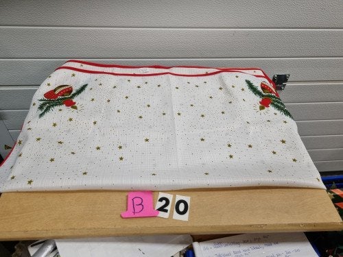 tafelkleed kerst kaarsen vierkant [b20], Diversen, Kerst, Ophalen of Verzenden, 'T Olde Gre-j, Info@toldegrej.nl, Endepoelstraat 20f Didam