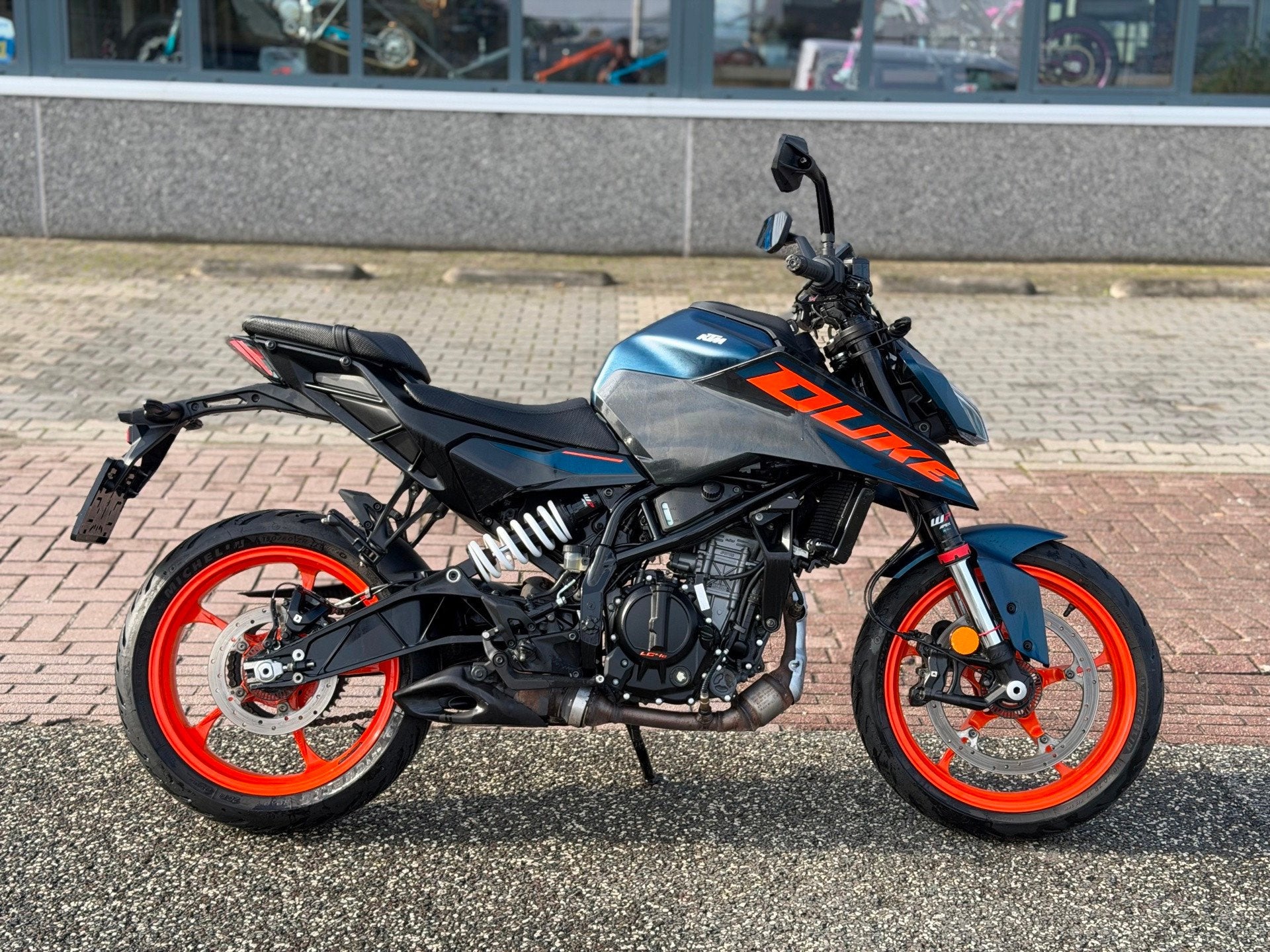 KTM Tour 125 Duke ABS A1 rijbewijs 2024, Motoren, Ktm, 125 cc, Toermotor, 11 kW of minder
