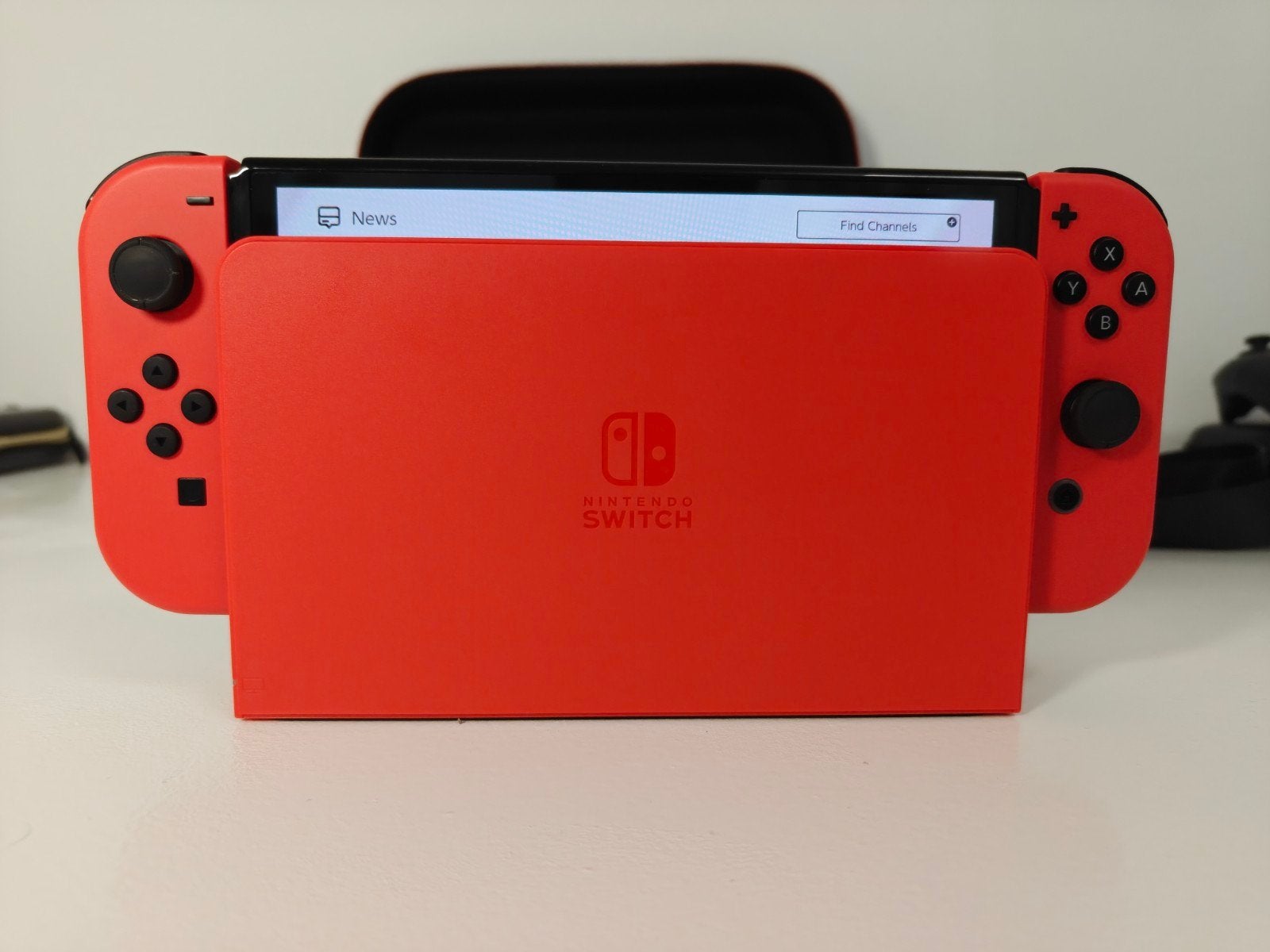 Foto 3 van Nintendo Switch Mario Edition